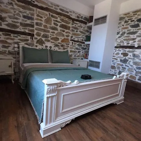 Zoes House Hébergement de vacances *