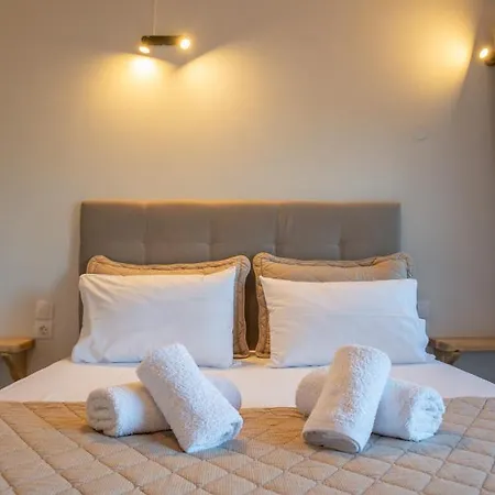 Zoes House 度假居 Makrirrákhi