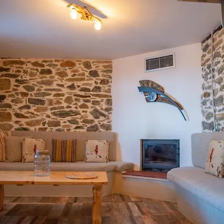 Zoes House * Makrirrákhi